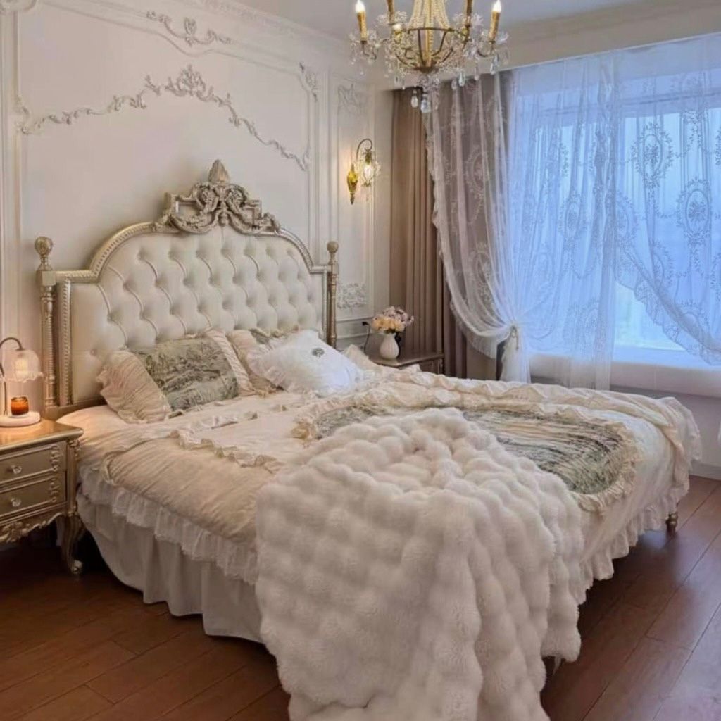 Baroque Design Carved Royal Italian Luxury Bed(TF/BD/026)